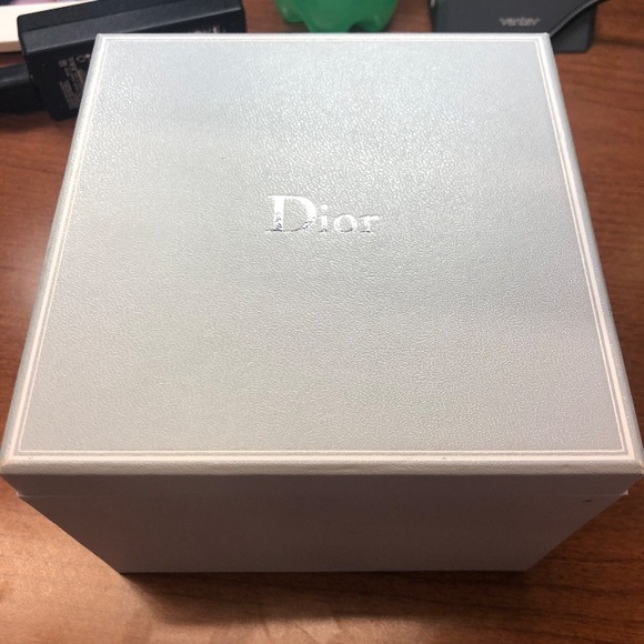 Authentic Mini D de Dior diamond watch - Picture 7 of 7